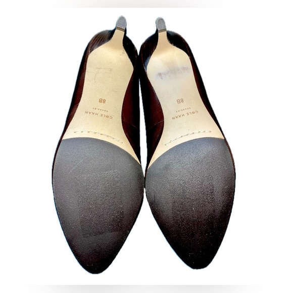Cole Haan Classic & Comfortable Leather Pumps, Chestnut 2 1/2” Heel, SZ 8B - Picture 9 of 10